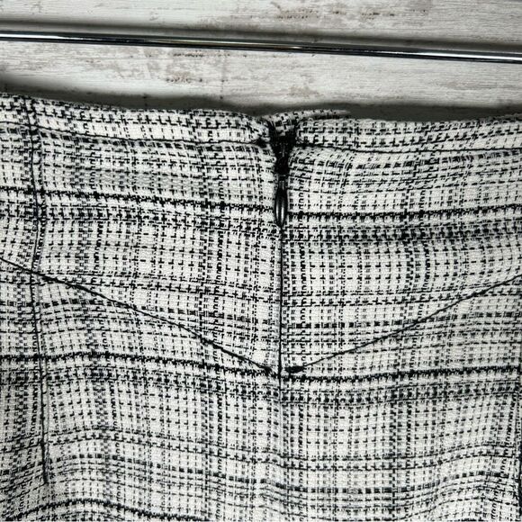 Keep It Brief Menswear Micro Shorts in Black And White Combo Sz 8 - Picture 6 of 8